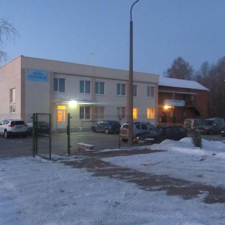 Viesu Maja Ezerkalns Hotel Krāslava Exterior foto