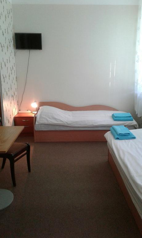Viesu Maja Ezerkalns Hotel Krāslava Exterior foto